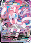Sylveon VMAX 075/203